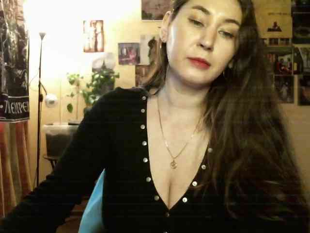 TemptingFable webcam