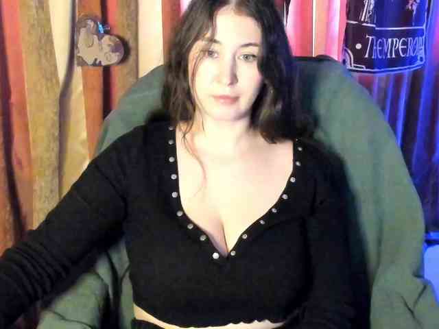 TemptingFable webcam