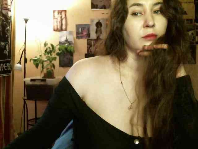 TemptingFable webcam