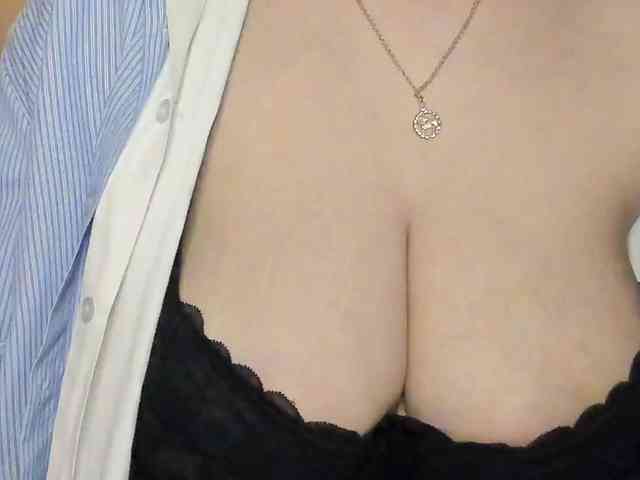 TemptingFable webcam