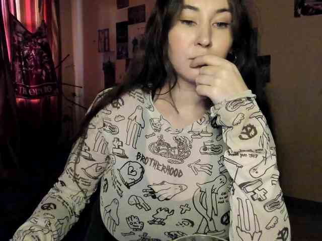 TemptingFable webcam