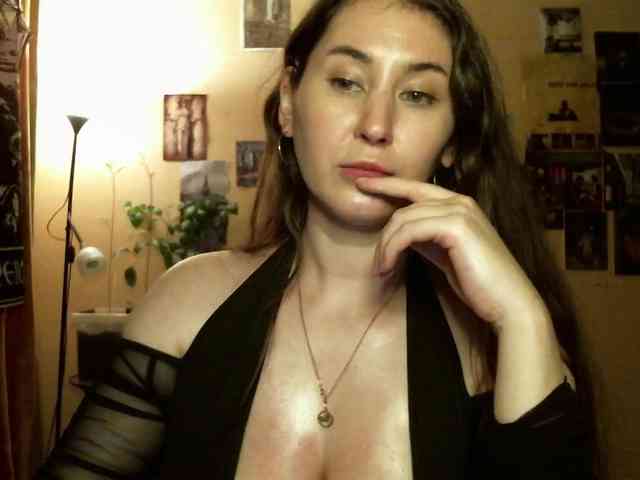 TemptingFable webcam