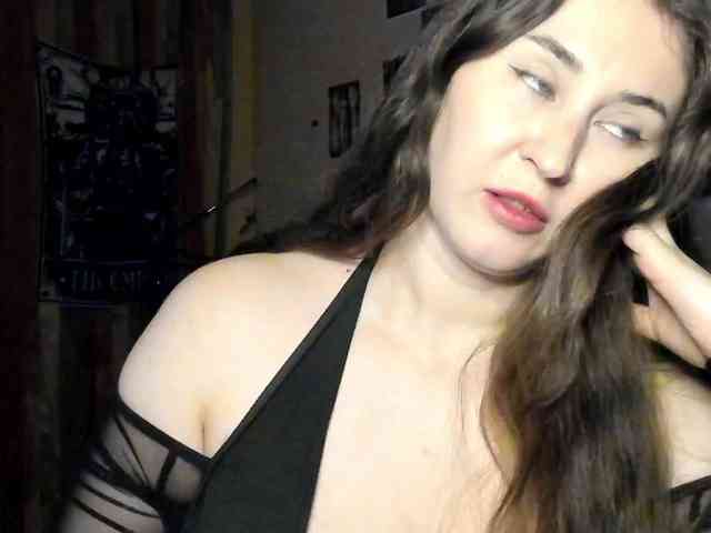 TemptingFable webcam