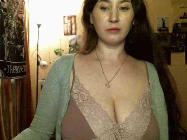 TemptingFable webcam