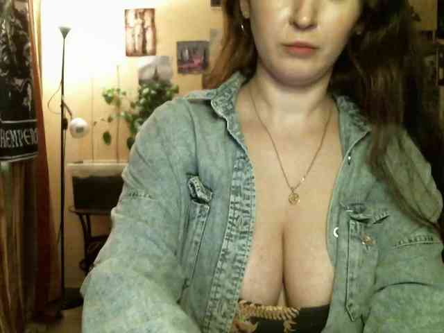 TemptingFable webcam