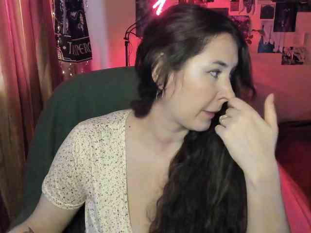 TemptingFable webcam