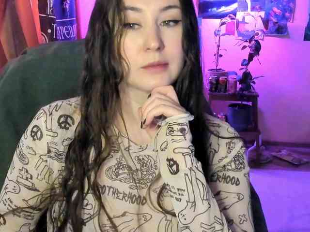 TemptingFable webcam