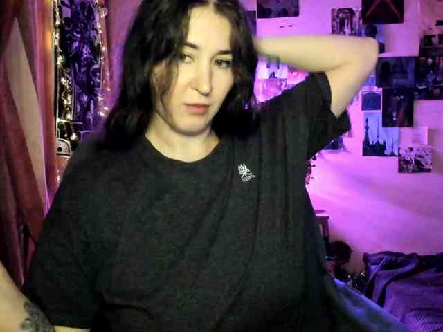 TemptingFable webcam