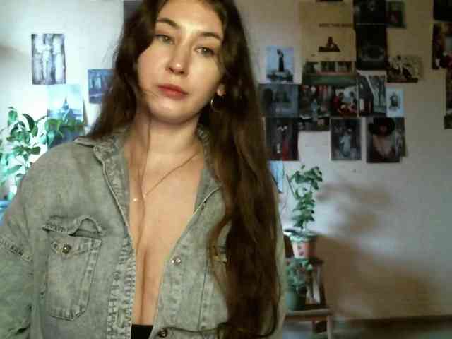TemptingFable webcam