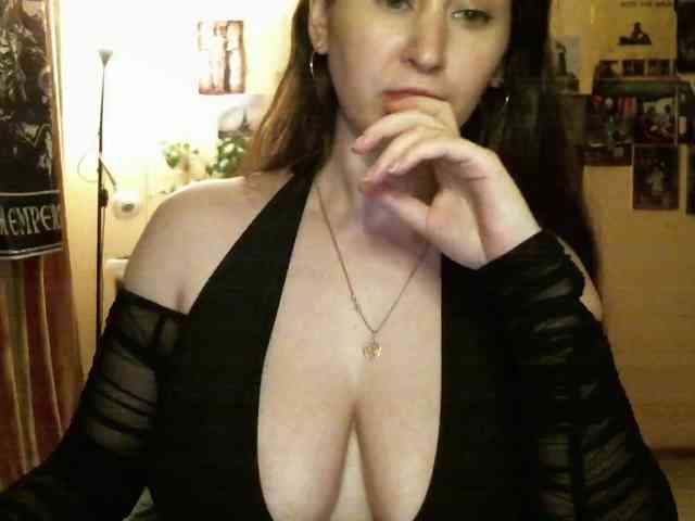 TemptingFable webcam