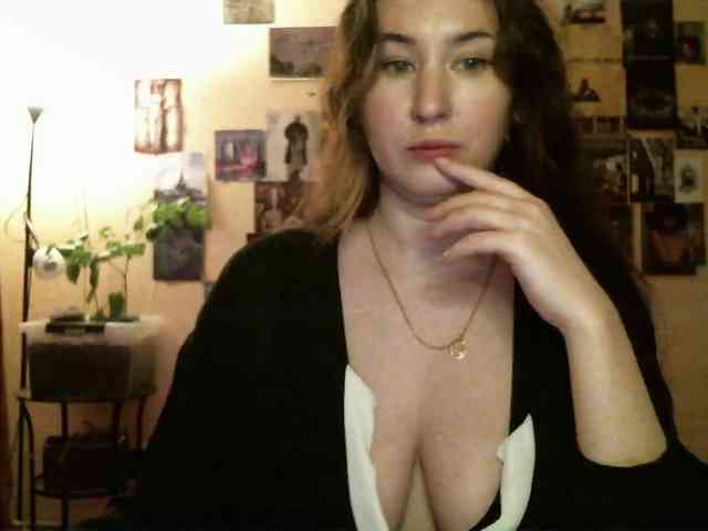 TemptingFable webcam