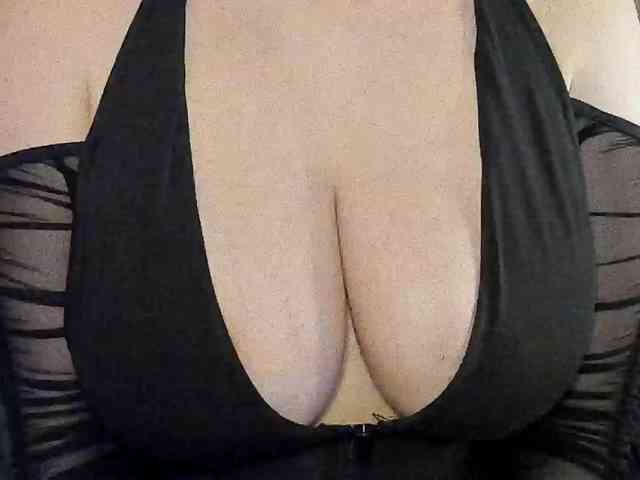 TemptingFable webcam