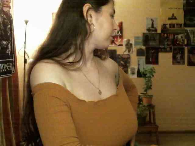 TemptingFable webcam