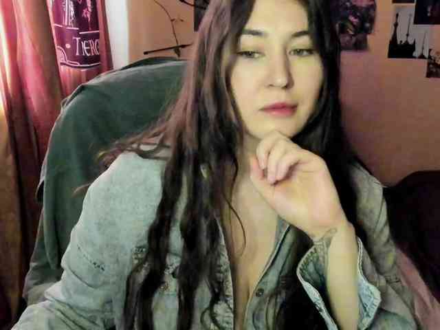 TemptingFable webcam