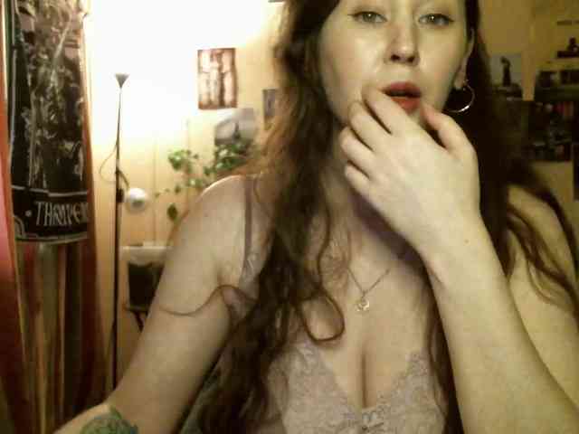 TemptingFable webcam