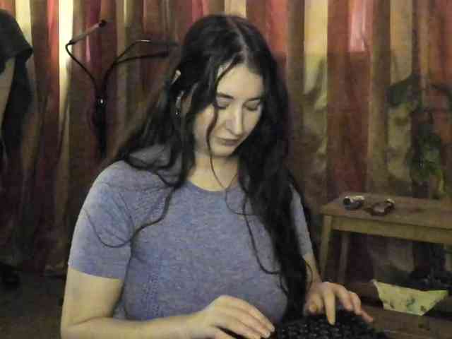 TemptingFable webcam