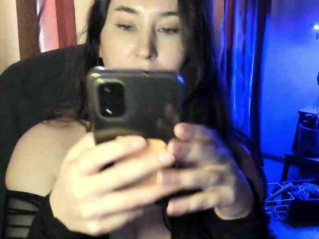 TemptingFable webcam