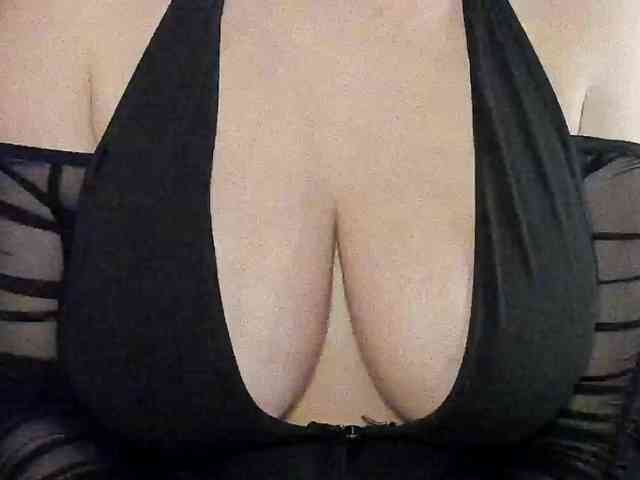 TemptingFable webcam