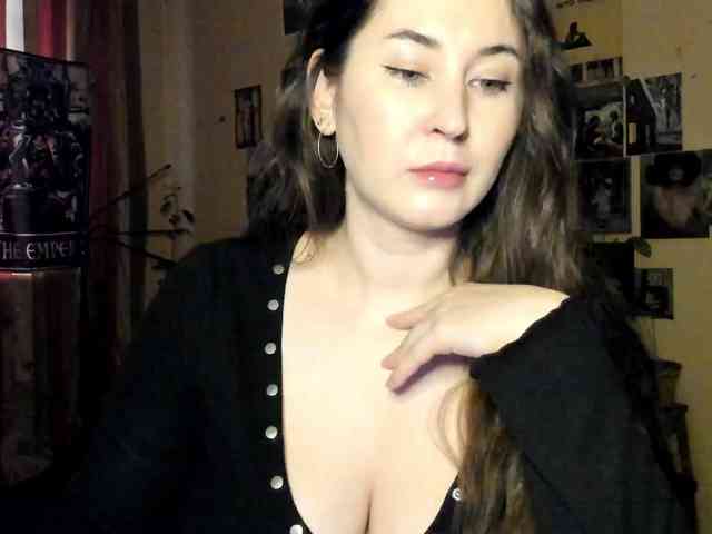 TemptingFable webcam