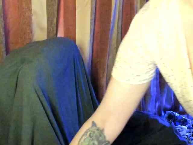 TemptingFable webcam