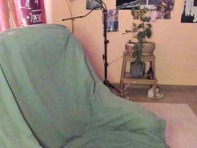 TemptingFable webcam