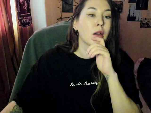 TemptingFable webcam