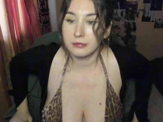 TemptingFable webcam