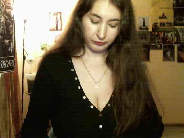 TemptingFable webcam