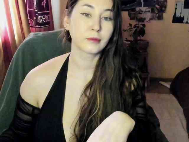 TemptingFable webcam