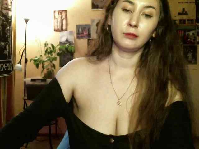 TemptingFable webcam