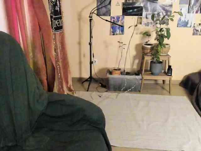 TemptingFable webcam