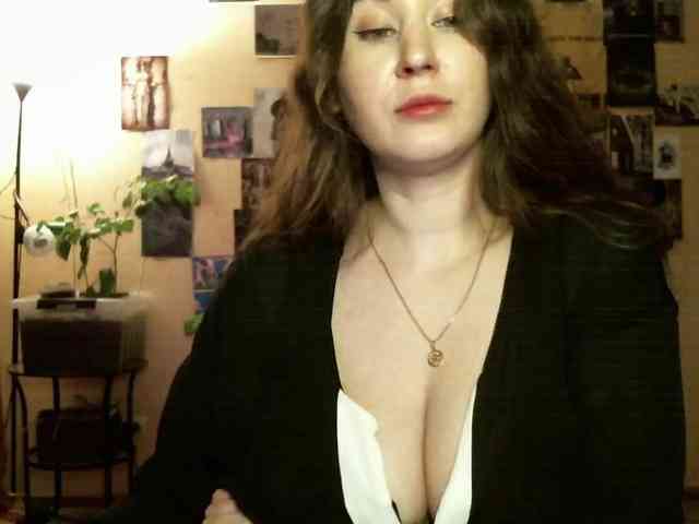 TemptingFable webcam