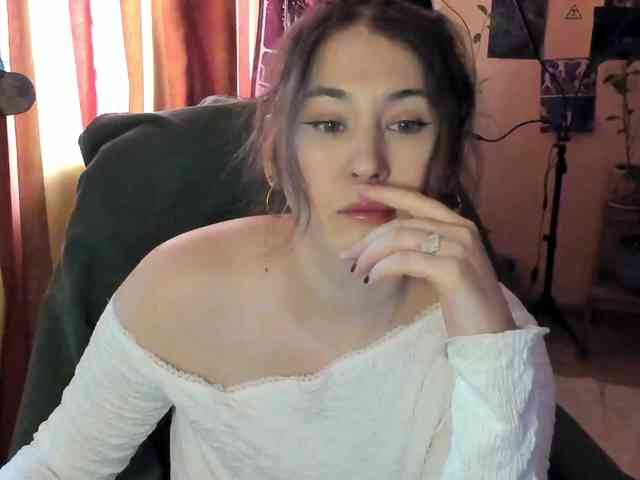 TemptingFable webcam