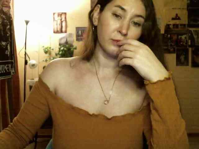 TemptingFable webcam