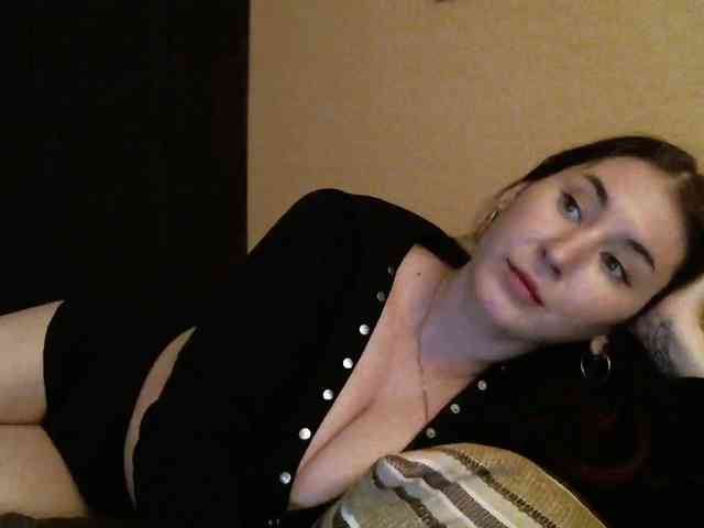 TemptingFable webcam