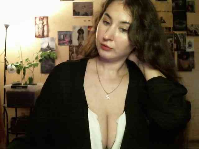 TemptingFable webcam