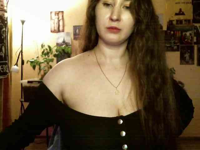 TemptingFable webcam