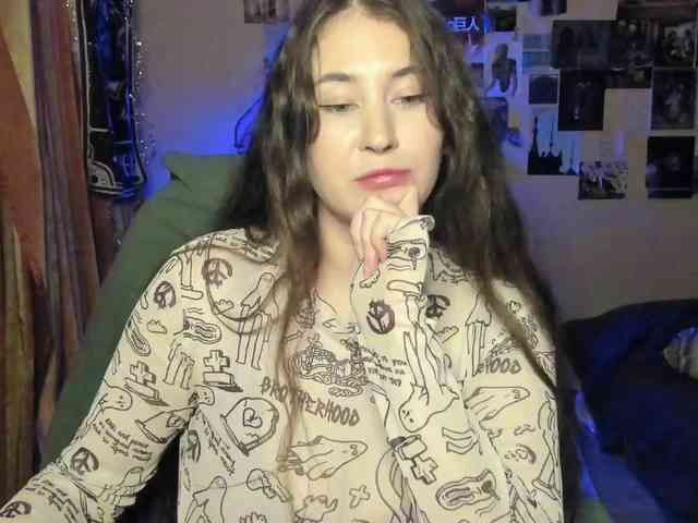 TemptingFable webcam