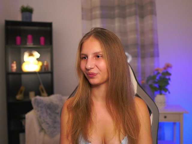 emmiemurray's BongaCams show and profile
