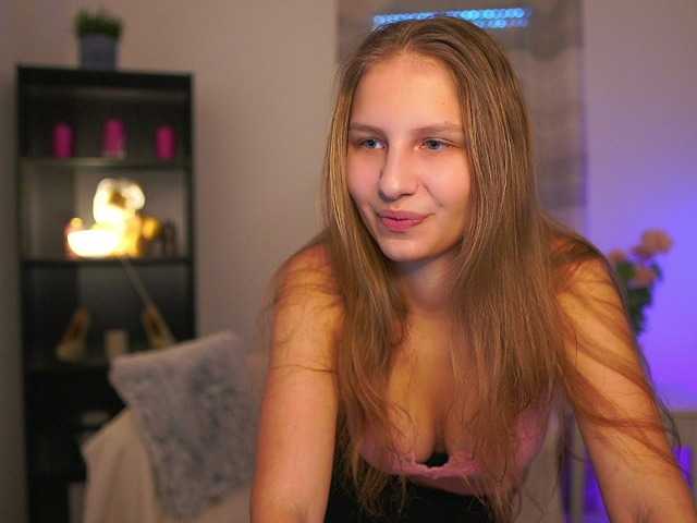 emmiemurray's BongaCams show and profile