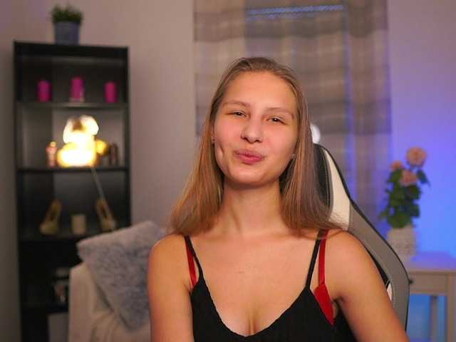 emmiemurray's BongaCams show and profile