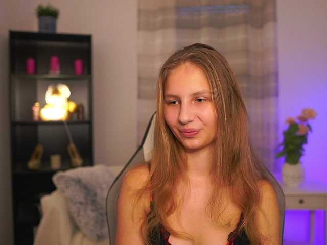 emmiemurray's BongaCams show and profile