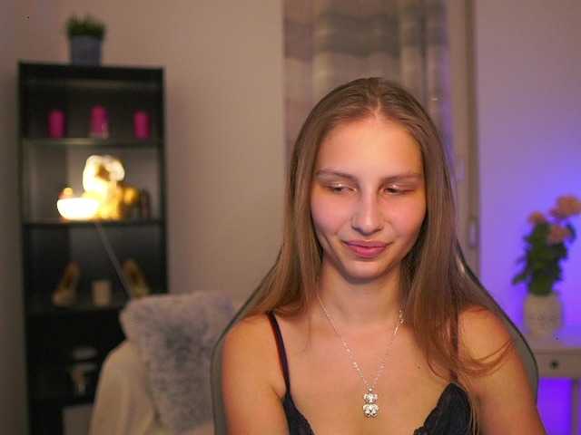 emmiemurray's BongaCams show and profile