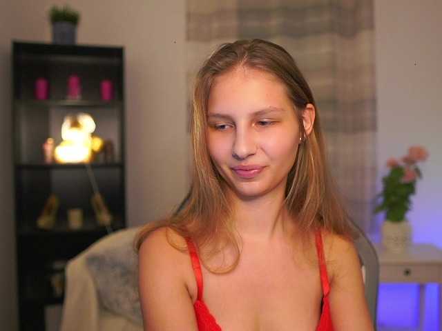 emmiemurray Live Cam on BongaCams
