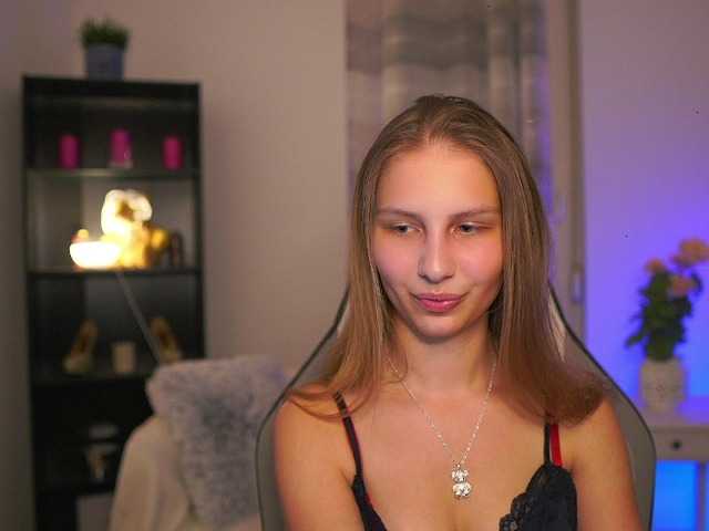 emmiemurray's BongaCams show and profile