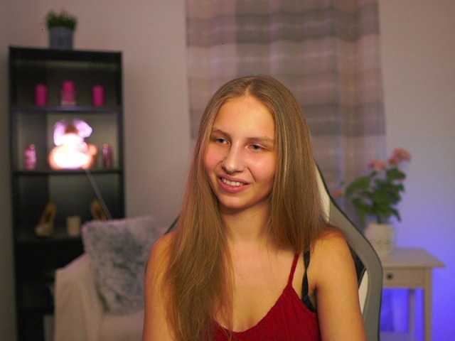 emmiemurray's BongaCams show and profile