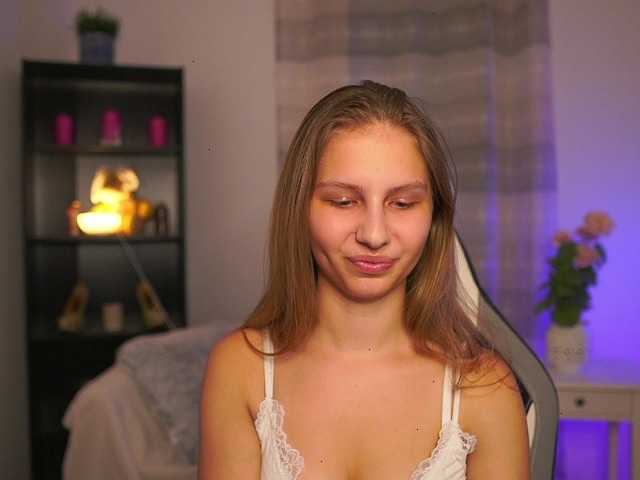 emmiemurray's BongaCams show and profile