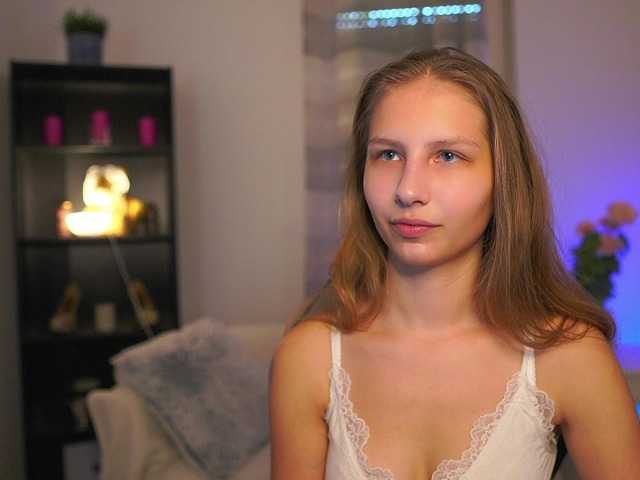 emmiemurray's BongaCams show and profile