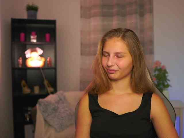 emmiemurray Live Webcam on BongaCams