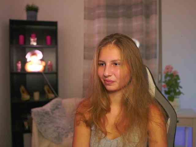 emmiemurray Live Webcam on BongaCams